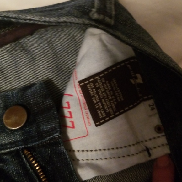 7 for all mankind Jean's with snaps - Picture 4 of 5